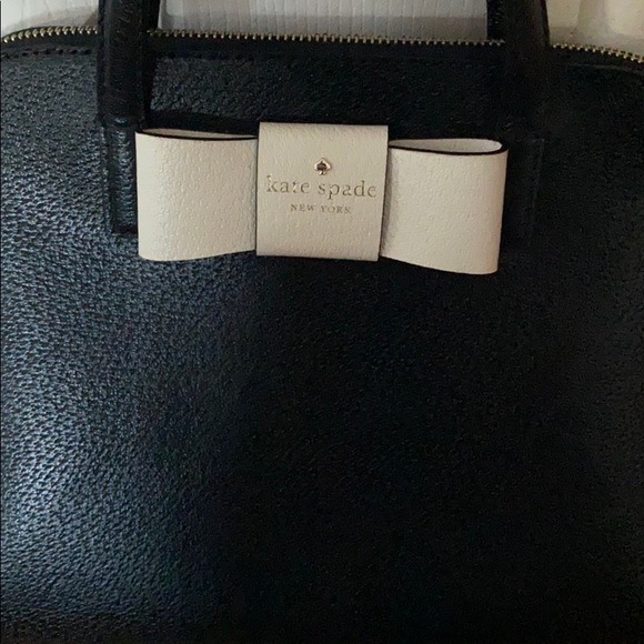 Kate Spade Handbag Like New! - Picture 3 of 11